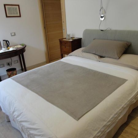 Nerone'S - Sutri Bed & Dinner Exteriör bild