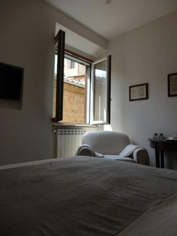 Nerone'S - Sutri Bed & Dinner Exteriör bild
